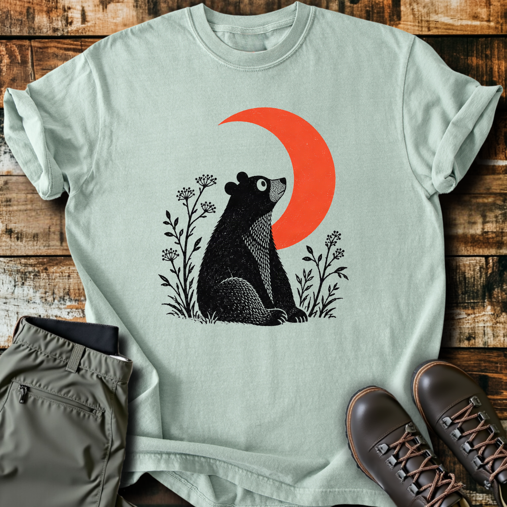 Bear Under A Red Moon T-Shirt product image 2