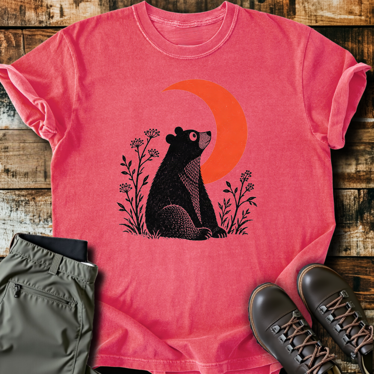 Bear Under A Red Moon T-Shirt product image 5